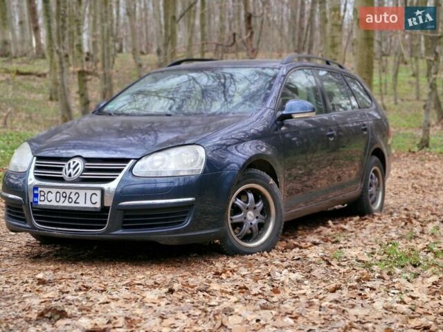 Синий Фольксваген Гольф, объемом двигателя 1.6 л и пробегом 229 тыс. км за 4950 $, фото 1 на Automoto.ua