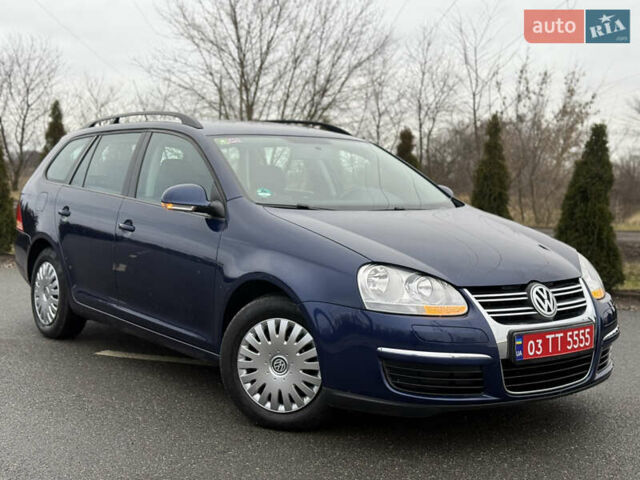 Синий Фольксваген Гольф, объемом двигателя 1.6 л и пробегом 229 тыс. км за 6350 $, фото 1 на Automoto.ua