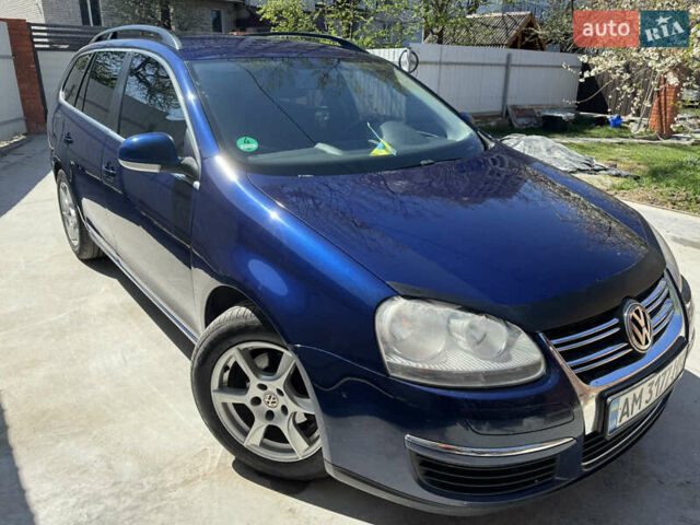 Синий Фольксваген Гольф, объемом двигателя 1.9 л и пробегом 291 тыс. км за 5990 $, фото 1 на Automoto.ua