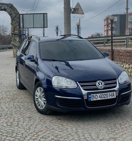 Синий Фольксваген Гольф, объемом двигателя 1.6 л и пробегом 230 тыс. км за 5800 $, фото 1 на Automoto.ua