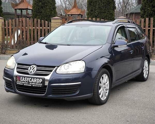 Синий Фольксваген Гольф, объемом двигателя 1.39 л и пробегом 229 тыс. км за 5550 $, фото 1 на Automoto.ua