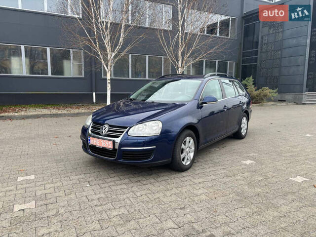 Синий Фольксваген Гольф, объемом двигателя 1.4 л и пробегом 228 тыс. км за 6300 $, фото 1 на Automoto.ua