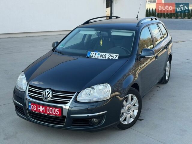Синий Фольксваген Гольф, объемом двигателя 1.39 л и пробегом 213 тыс. км за 5999 $, фото 1 на Automoto.ua