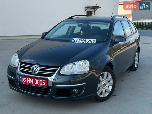 Синий Фольксваген Гольф, объемом двигателя 1.39 л и пробегом 213 тыс. км за 6300 $, фото 1 на Automoto.ua