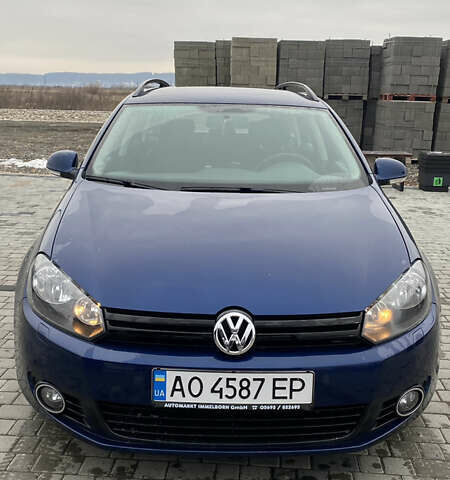 Синий Фольксваген Гольф, объемом двигателя 1.6 л и пробегом 208 тыс. км за 7800 $, фото 1 на Automoto.ua