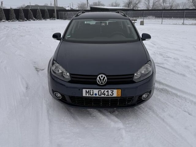 Синий Фольксваген Гольф, объемом двигателя 1.6 л и пробегом 240 тыс. км за 3100 $, фото 1 на Automoto.ua