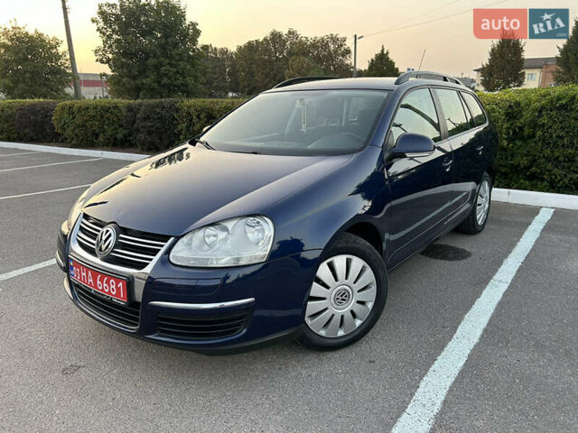 Синий Фольксваген Гольф, объемом двигателя 0 л и пробегом 190 тыс. км за 7300 $, фото 1 на Automoto.ua