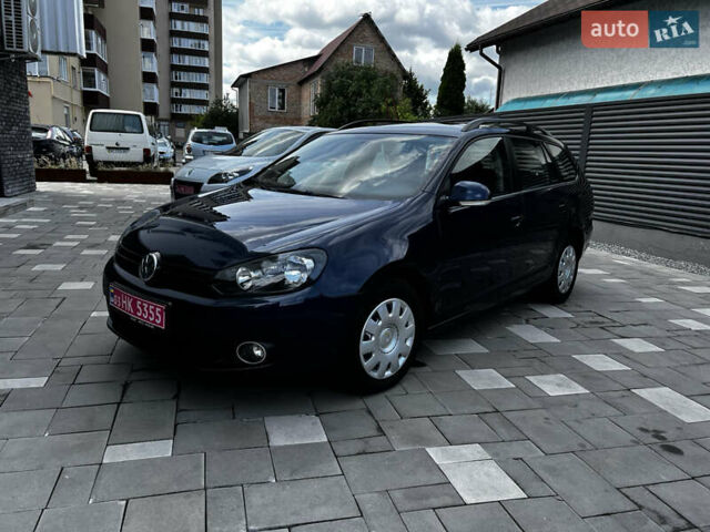 Синий Фольксваген Гольф, объемом двигателя 1.6 л и пробегом 228 тыс. км за 8499 $, фото 1 на Automoto.ua