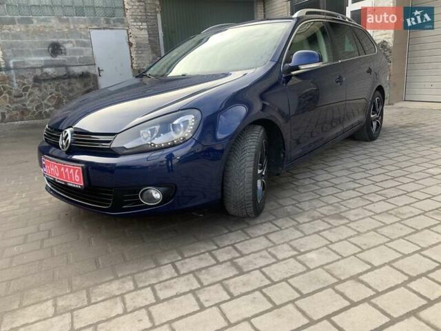 Синий Фольксваген Гольф, объемом двигателя 1.6 л и пробегом 123 тыс. км за 10999 $, фото 1 на Automoto.ua