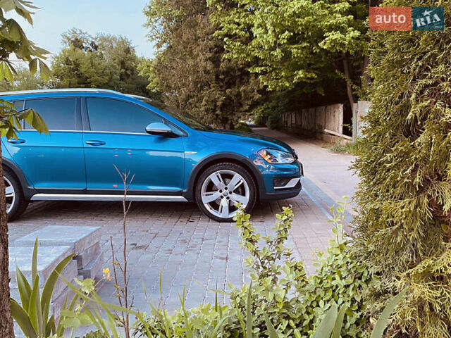 Синий Фольксваген Гольф, объемом двигателя 1.8 л и пробегом 193 тыс. км за 14500 $, фото 1 на Automoto.ua