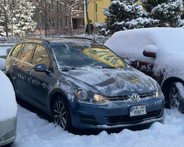 Синий Фольксваген Гольф, объемом двигателя 1.8 л и пробегом 126 тыс. км за 11800 $, фото 1 на Automoto.ua