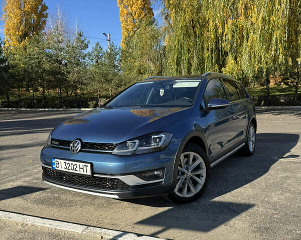 Синий Фольксваген Гольф, объемом двигателя 1.8 л и пробегом 114 тыс. км за 15500 $, фото 1 на Automoto.ua
