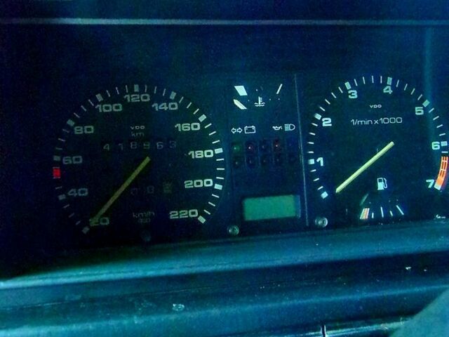 Зеленый Фольксваген Гольф, объемом двигателя 1.8 л и пробегом 100 тыс. км за 800 $, фото 1 на Automoto.ua