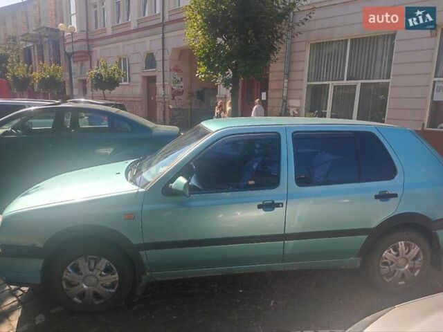 Зелений Фольксваген Гольф, об'ємом двигуна 1.8 л та пробігом 282 тис. км за 2200 $, фото 1 на Automoto.ua