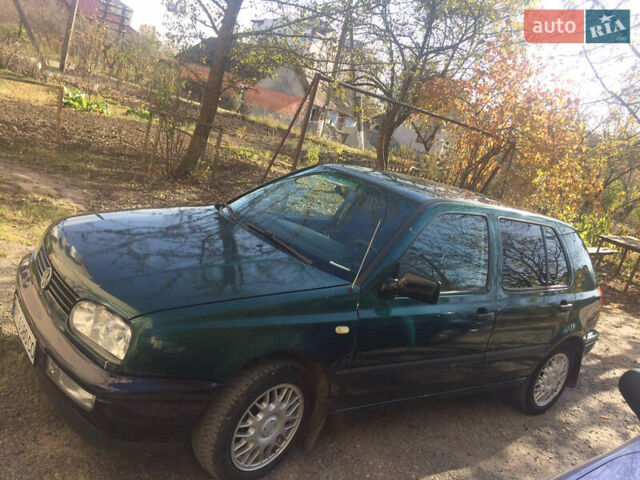 Зеленый Фольксваген Гольф, объемом двигателя 1.9 л и пробегом 250 тыс. км за 2900 $, фото 1 на Automoto.ua