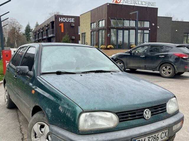 Зеленый Фольксваген Гольф, объемом двигателя 1.9 л и пробегом 115 тыс. км за 1600 $, фото 1 на Automoto.ua