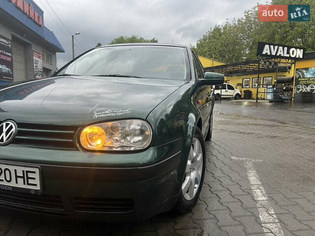Зелений Фольксваген Гольф, об'ємом двигуна 1.39 л та пробігом 172 тис. км за 3500 $, фото 1 на Automoto.ua