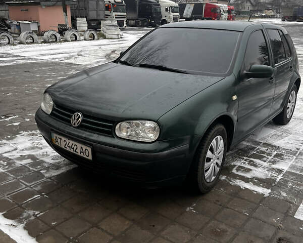Зелений Фольксваген Гольф, об'ємом двигуна 1.39 л та пробігом 311 тис. км за 2900 $, фото 1 на Automoto.ua