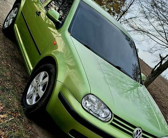 Зелений Фольксваген Гольф, об'ємом двигуна 1.6 л та пробігом 260 тис. км за 4400 $, фото 1 на Automoto.ua