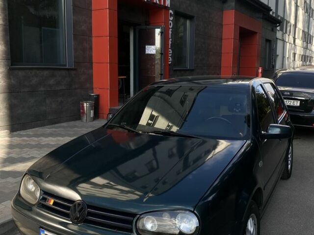 Зеленый Фольксваген Гольф, объемом двигателя 1.6 л и пробегом 2 тыс. км за 3300 $, фото 1 на Automoto.ua