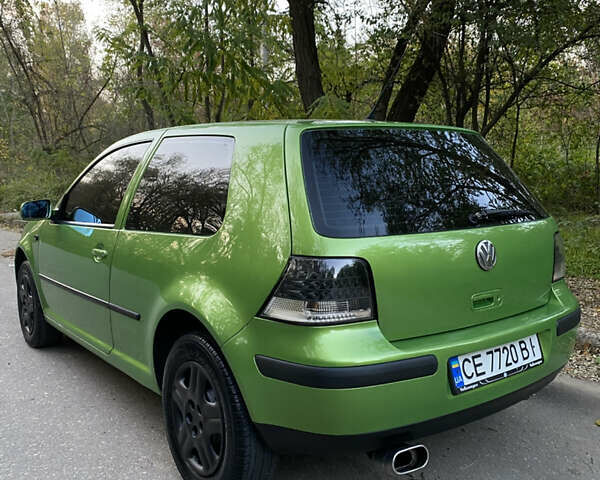 Зелений Фольксваген Гольф, об'ємом двигуна 1.6 л та пробігом 332 тис. км за 3999 $, фото 1 на Automoto.ua