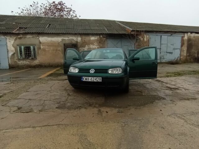 Зеленый Фольксваген Гольф, объемом двигателя 0 л и пробегом 378 тыс. км за 2450 $, фото 1 на Automoto.ua