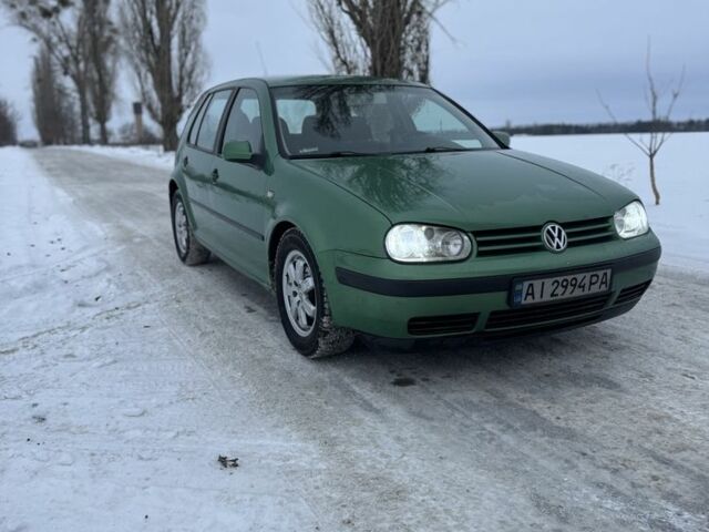 Зеленый Фольксваген Гольф, объемом двигателя 1.6 л и пробегом 285 тыс. км за 2850 $, фото 1 на Automoto.ua
