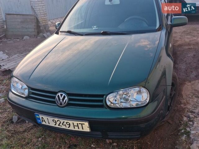 Зелений Фольксваген Гольф, об'ємом двигуна 1.39 л та пробігом 259 тис. км за 3000 $, фото 1 на Automoto.ua