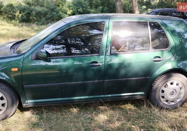 Зелений Фольксваген Гольф, об'ємом двигуна 1.4 л та пробігом 170 тис. км за 1500 $, фото 1 на Automoto.ua