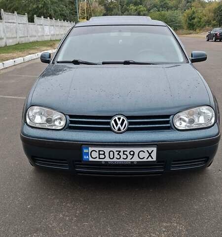 Зеленый Фольксваген Гольф, объемом двигателя 1.6 л и пробегом 287 тыс. км за 4700 $, фото 1 на Automoto.ua