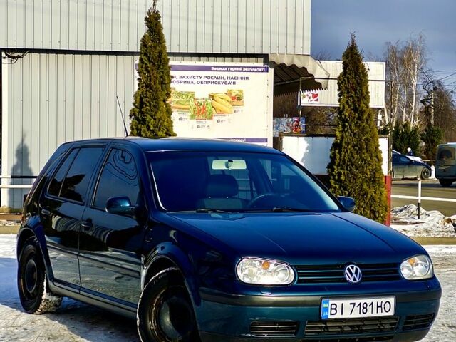 Зеленый Фольксваген Гольф, объемом двигателя 1.6 л и пробегом 198 тыс. км за 4500 $, фото 1 на Automoto.ua