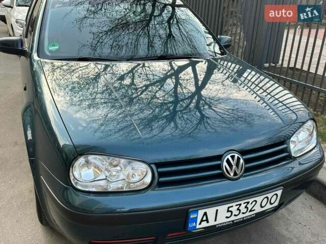 Зеленый Фольксваген Гольф, объемом двигателя 1.39 л и пробегом 239 тыс. км за 3500 $, фото 1 на Automoto.ua