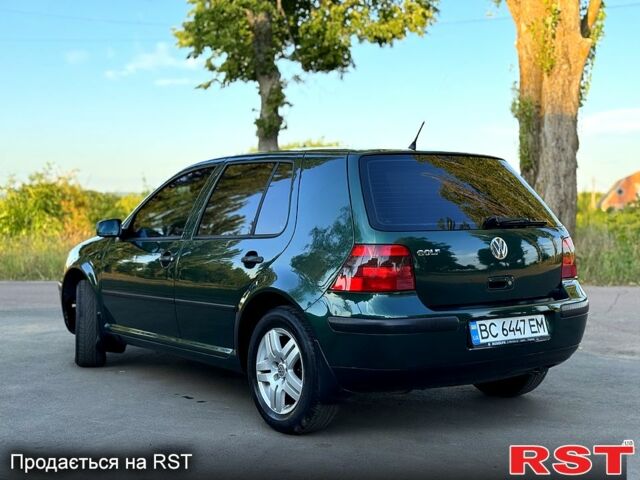 Зеленый Фольксваген Гольф, объемом двигателя 1.4 л и пробегом 228 тыс. км за 4200 $, фото 1 на Automoto.ua