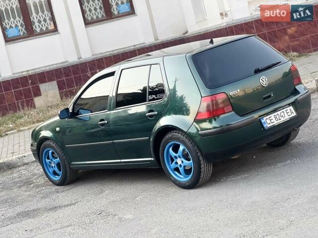 Зеленый Фольксваген Гольф, объемом двигателя 1.39 л и пробегом 160 тыс. км за 3700 $, фото 1 на Automoto.ua