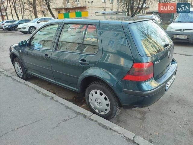 Зеленый Фольксваген Гольф, объемом двигателя 1.39 л и пробегом 248 тыс. км за 4000 $, фото 1 на Automoto.ua