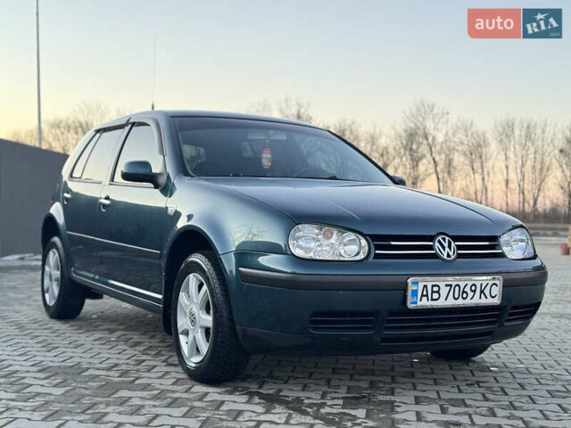 Зелений Фольксваген Гольф, об'ємом двигуна 1.6 л та пробігом 261 тис. км за 3999 $, фото 1 на Automoto.ua