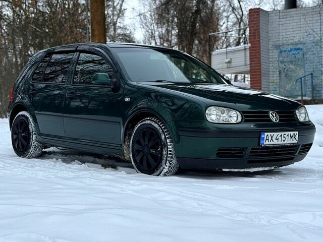 Зеленый Фольксваген Гольф, объемом двигателя 1.4 л и пробегом 188 тыс. км за 3800 $, фото 1 на Automoto.ua