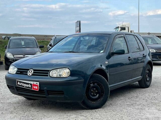 Зеленый Фольксваген Гольф, объемом двигателя 1.6 л и пробегом 220 тыс. км за 4890 $, фото 1 на Automoto.ua