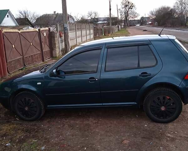 Зелений Фольксваген Гольф, об'ємом двигуна 1.4 л та пробігом 217 тис. км за 4500 $, фото 1 на Automoto.ua