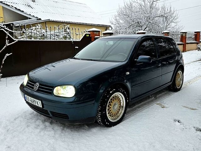 Зеленый Фольксваген Гольф, объемом двигателя 1.6 л и пробегом 220 тыс. км за 5000 $, фото 1 на Automoto.ua