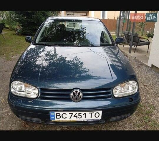 Зеленый Фольксваген Гольф, объемом двигателя 1.6 л и пробегом 260 тыс. км за 4500 $, фото 1 на Automoto.ua