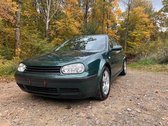 Зеленый Фольксваген Гольф, объемом двигателя 1.9 л и пробегом 196 тыс. км за 1331 $, фото 1 на Automoto.ua