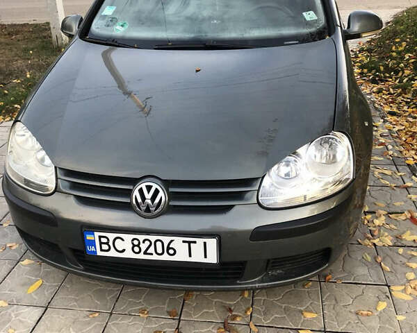 Зеленый Фольксваген Гольф, объемом двигателя 1.6 л и пробегом 205 тыс. км за 5300 $, фото 1 на Automoto.ua