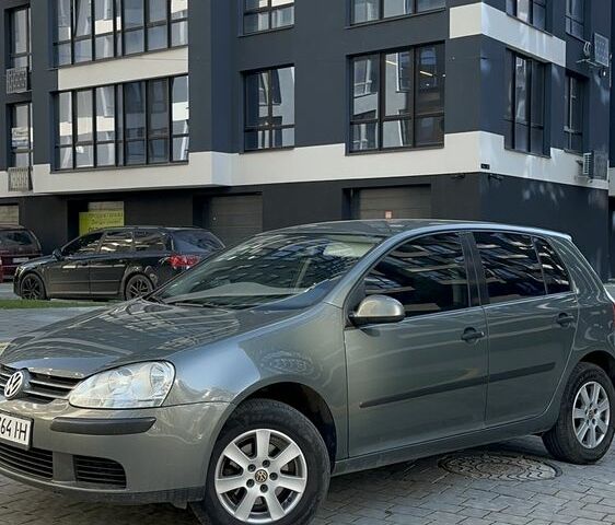 Зеленый Фольксваген Гольф, объемом двигателя 1.6 л и пробегом 274 тыс. км за 5700 $, фото 1 на Automoto.ua