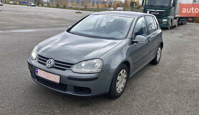 Зеленый Фольксваген Гольф, объемом двигателя 1.6 л и пробегом 197 тыс. км за 5700 $, фото 1 на Automoto.ua