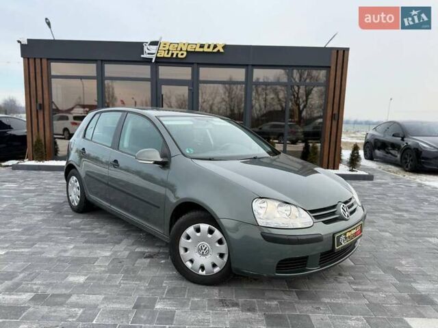 Зеленый Фольксваген Гольф, объемом двигателя 1.4 л и пробегом 222 тыс. км за 5499 $, фото 1 на Automoto.ua