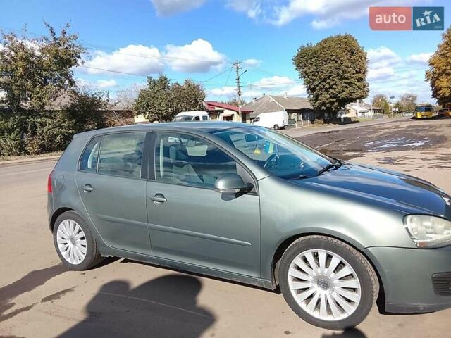 Зеленый Фольксваген Гольф, объемом двигателя 1.4 л и пробегом 235 тыс. км за 6000 $, фото 1 на Automoto.ua