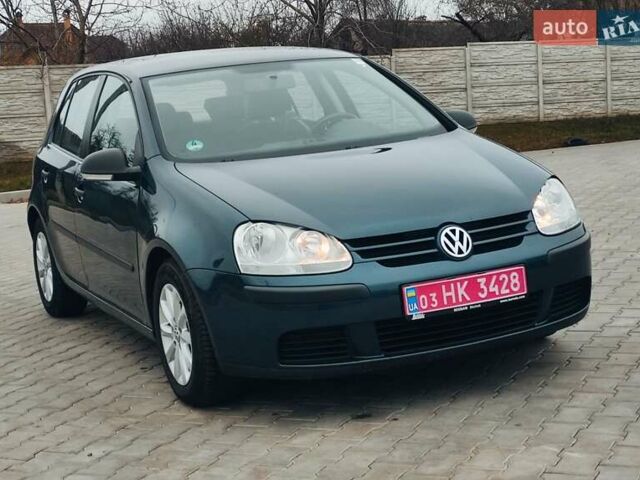 Зеленый Фольксваген Гольф, объемом двигателя 1.6 л и пробегом 212 тыс. км за 6600 $, фото 1 на Automoto.ua