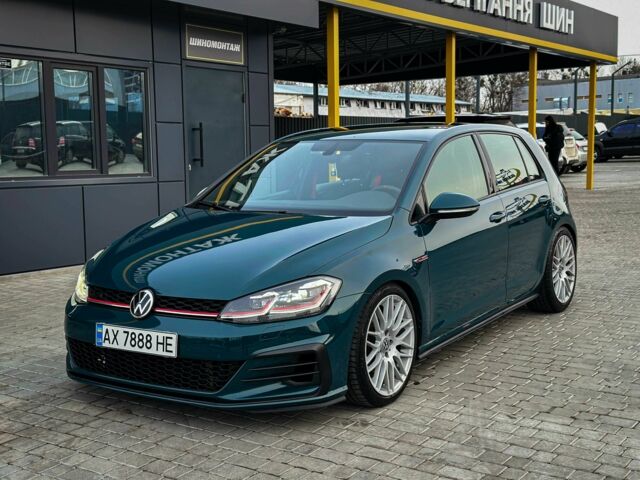 Зеленый Фольксваген Гольф, объемом двигателя 2 л и пробегом 97 тыс. км за 16700 $, фото 1 на Automoto.ua