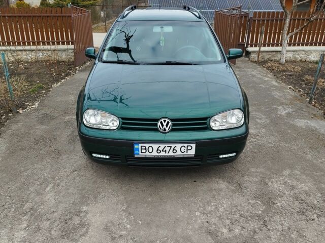 Зеленый Фольксваген Гольф, объемом двигателя 1.4 л и пробегом 273 тыс. км за 3500 $, фото 1 на Automoto.ua